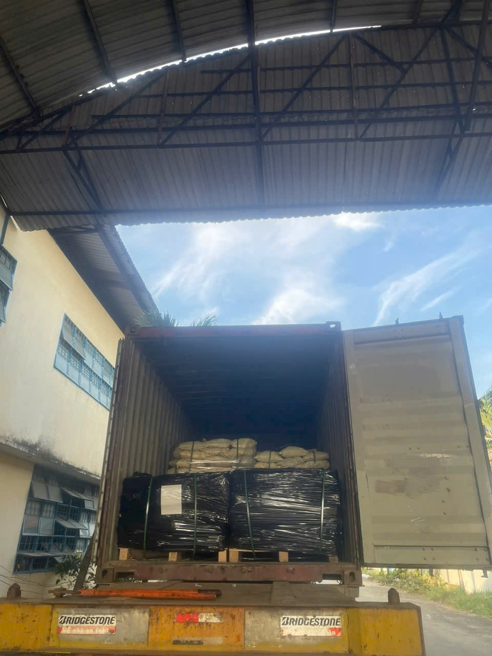 Hình ảnh kho hàng Đại Phú